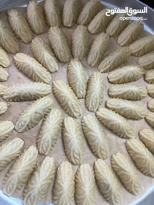 بدأنا باستقبال طلباتكم  الكعك والمعمول لعيد الأضحى المبارك