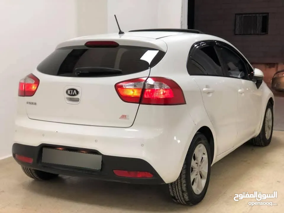 كيا  برايد على الكاش 33000.  2013 ترخيص 2013  جير عادي  محرك ديزل 1400cc turbo  فل اضافات  فتحه س