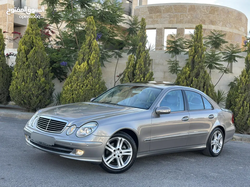 Mercedes E200 2004 ( Avantgarde ) Full option وارد الوكالة فحص كامل