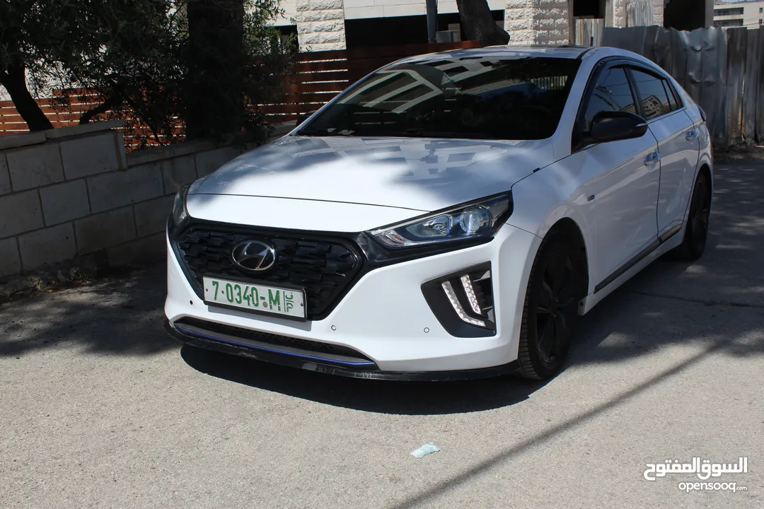 هيونداي أيونيك هايبرد 2018 – IONIQ HYBRID Black Edition