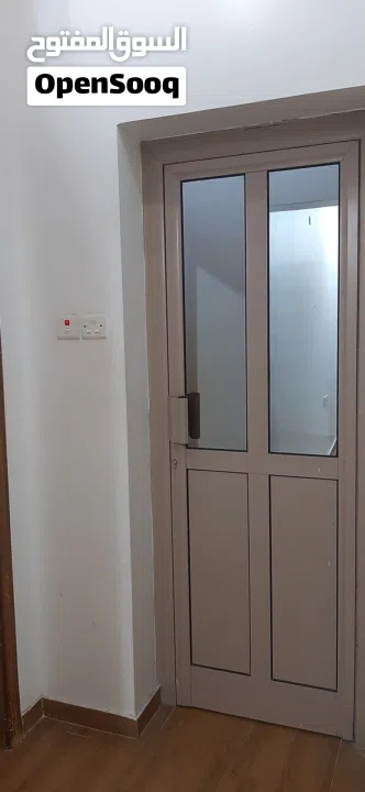 بيت إسكان مع بناية من دورين،كل دور شقة مستقلة بمدخل مستقل،مدخوله الشهري من الشقق