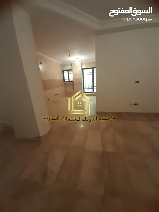 شقة مميزة في منطقة خلدا 200م