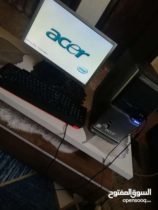 كمبيوتر آيسر للبيع