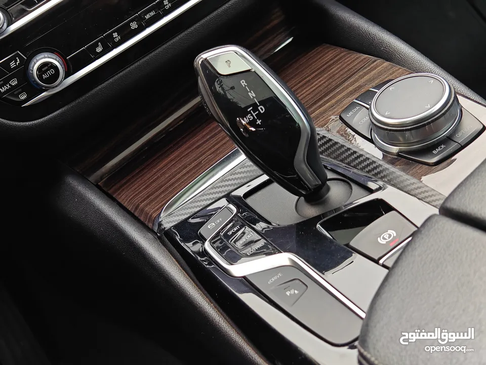 BMW  530e 2019 hybrid   فحص كامل  يقبل البدل