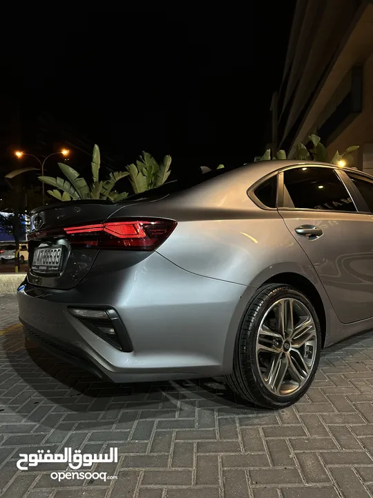 Kia k3 2019 GT Line بحالة الوكالة صيانة جديدة فحص كامل السيارة بالكرتونة