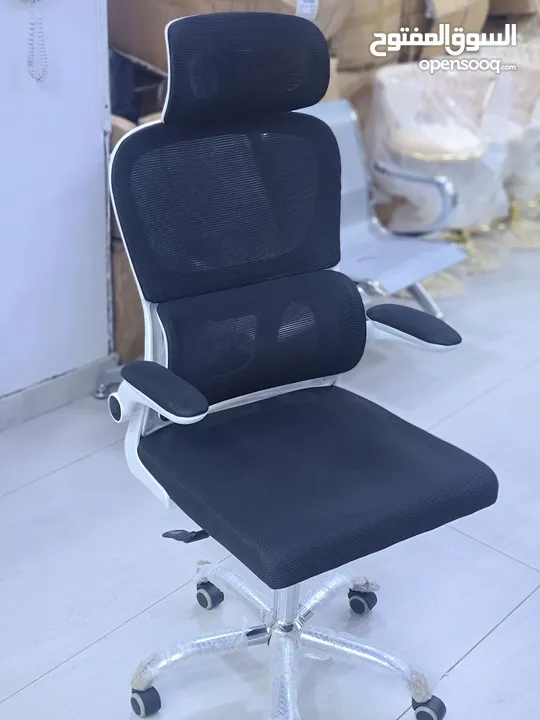 جددنا عرضنا كراسي مكتبية بتصاميم طبية وبألوان عصرية Moder Chair مع مميزات دعم لاسفل الظهر وايد متحرك