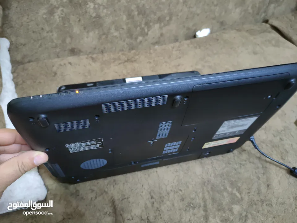 لابتوب توشيبا Core i5 مع الشاحن فقط