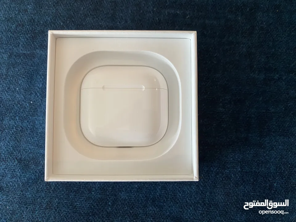 airpods 4 original closed brand new اير بودز 4 جديدة اصلية