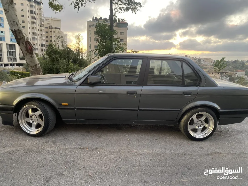 بي ام بوز نمر E30 موديل 1988 ماتور ابيض 2000 6سلندر