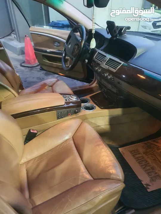 سيارة للبيع BMW 750 Li موديل 2007 أعلى مواصفات كاش فقط بسعر 6500 دينار قابل للتفاوض بعد المعاينة