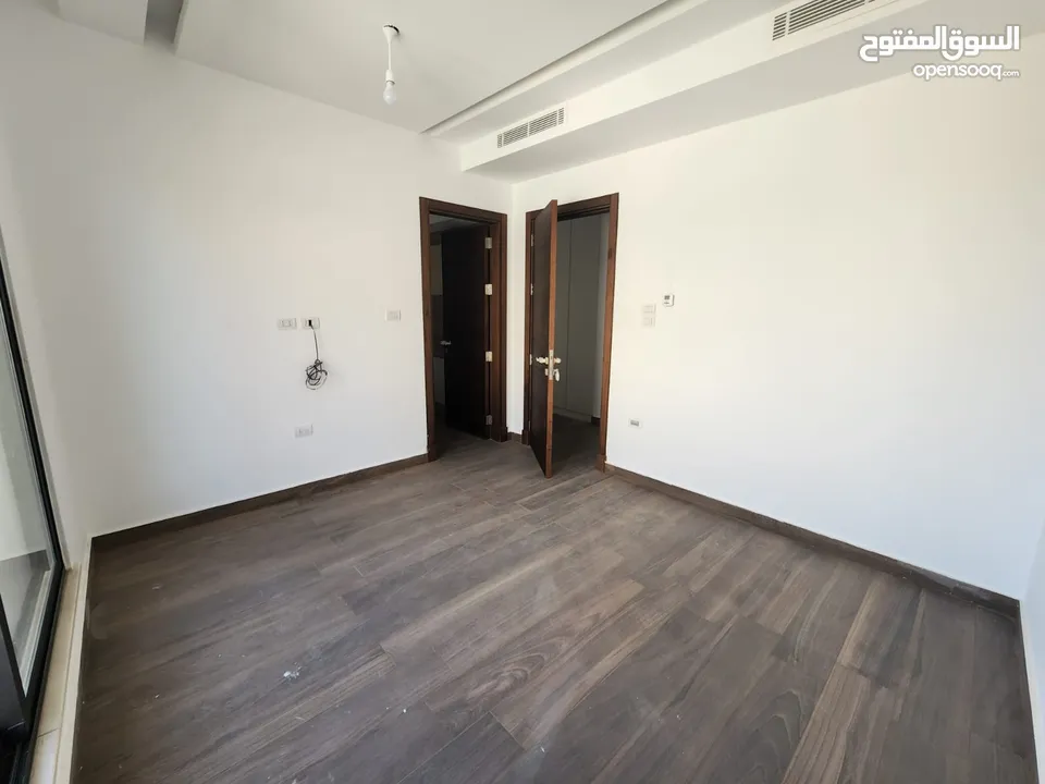 شقة فارغة للبيع بين الدوار الرابع و الخامس - ref : 14610