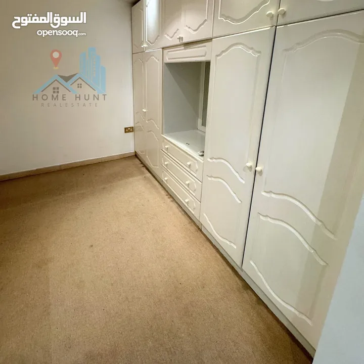 MADINAT AS SULTAN QABOOS  WELL MAINTAINED 4+1 BR IN PRIME LOCATION