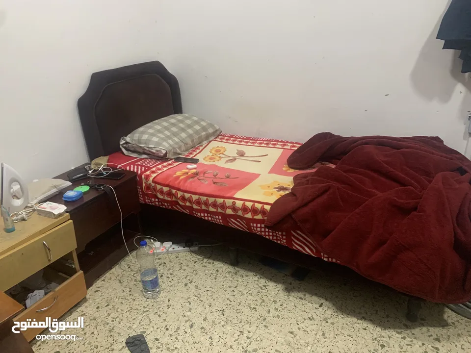 Bed space available wadikabir near lulu hyper marcket Water electricity including