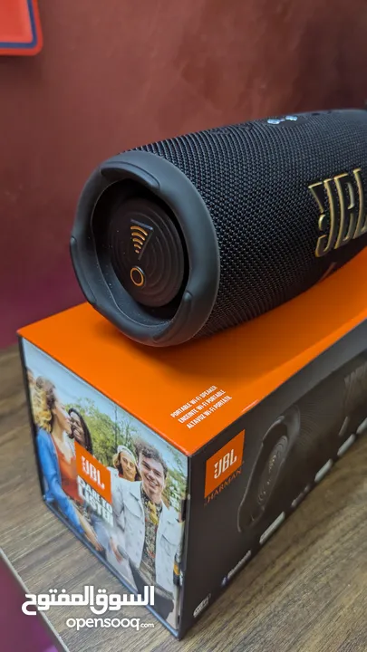 JBL Charge 5 Wi-Fi جديدا استعمل تجربه فقط النسخة الجديدا صوت JBL الأصلي الجريء مع صوت جهير عميق