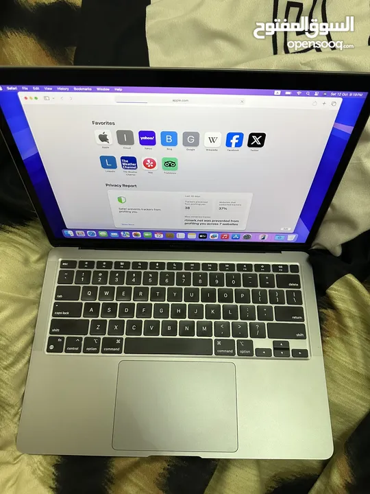 Apple MacBook Air 13-inch (2020) – Apple M1 Chip / 8GB RAM / 256GB SSD / 7-core GPU