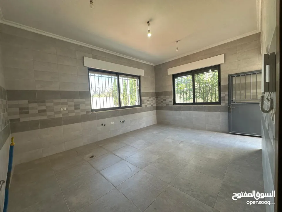 Villa for sale in Airport Road ( Property 42864 )-174782821