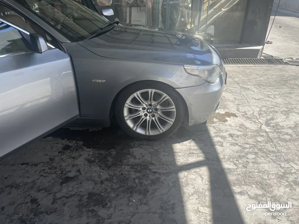 BMW e60 525