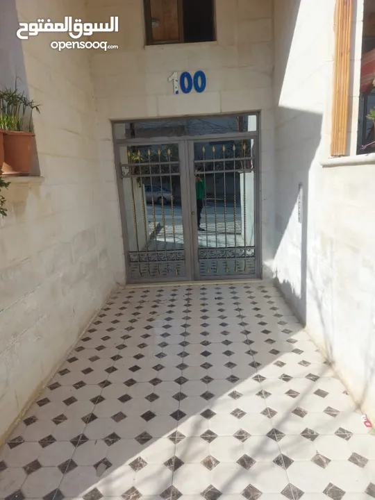 شقه / للبيع //جبل الزهور