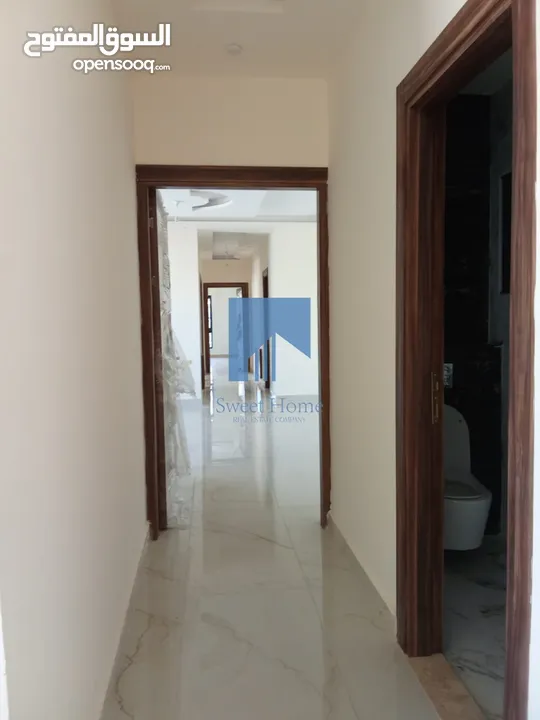 شقة فاخرة للبيع في الجاردنز  - خلف ابن الهيثم طابق ثالث 150م مع روف دوبلكس تشطيب سوبر ديلوكس