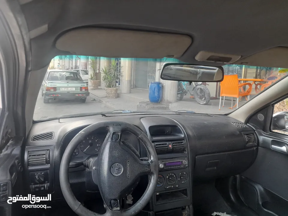 اوبل استرا