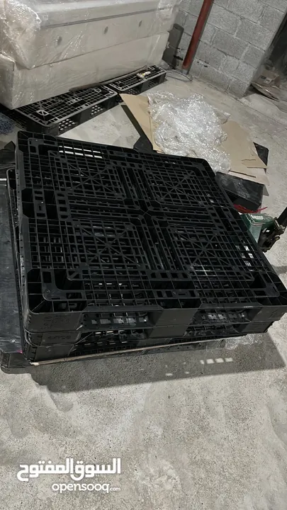 plastic pallets