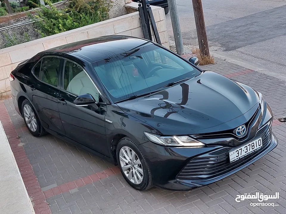 تويوتا كامري 2020 LE وارد الوكالة الأردنية// مميزة جدآ