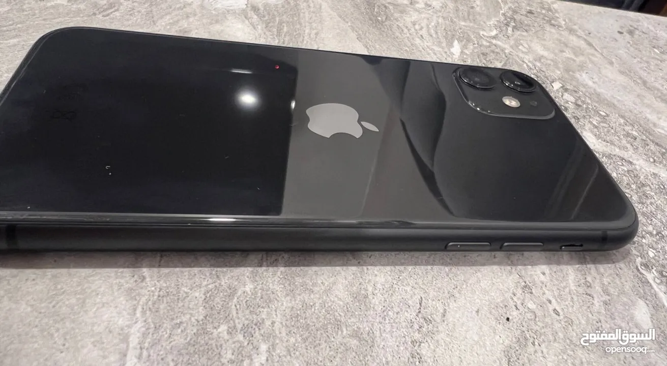 ايفون 11للبيع بحالة ممتازة iPhone 11