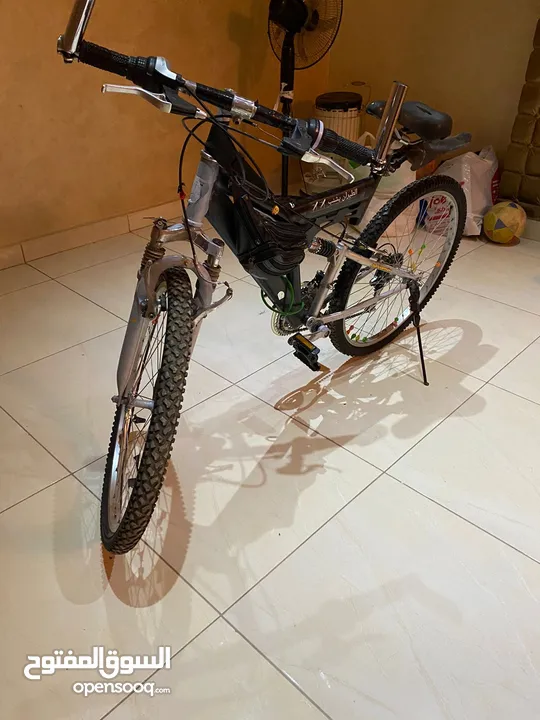 دراجة هوائية للبيع جنط 26 بسعر مغري وقابل للتفاوض بشي بسيط