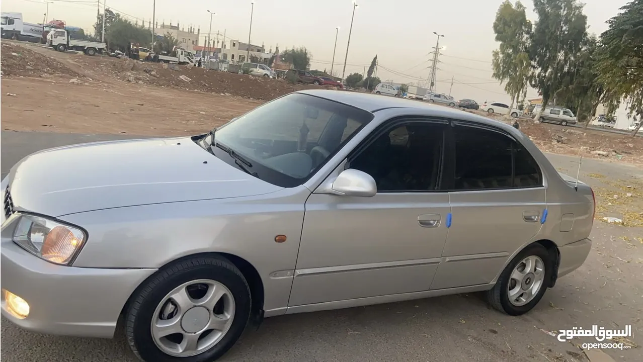هونداي فيرنا للبيع موديل 2002