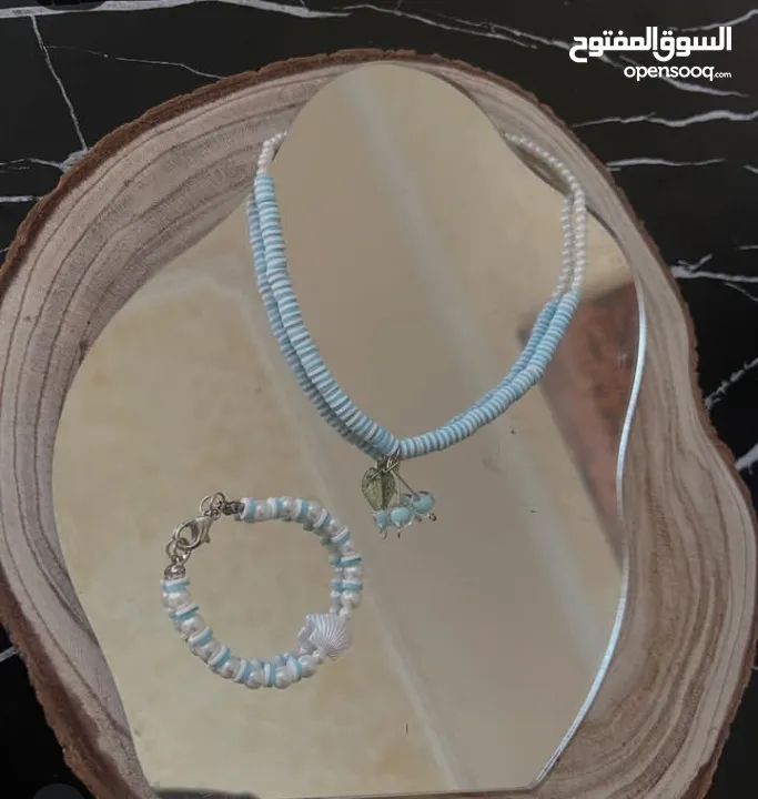 اعلان عن اكسسوارات مميزة hand made لمعرفة سعر كل قطعة واحدة تواصل على الرقم