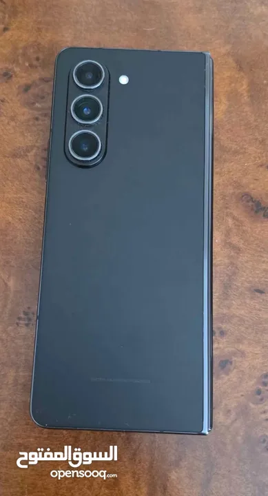 للبدل او للبيع سامسونج ز فولد 5 128 جيجا Black Samsung z fold 5 like new 128gb