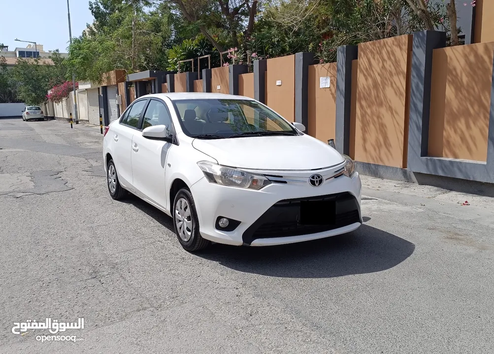 TOYOTA YARIS MODEL 2017  SINGLE OWNER WELL MAINTAINED CAR FOR SALE URGENTLY  IN SALMANIYA