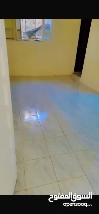 شقه ارضيه مع حديقه للبيع