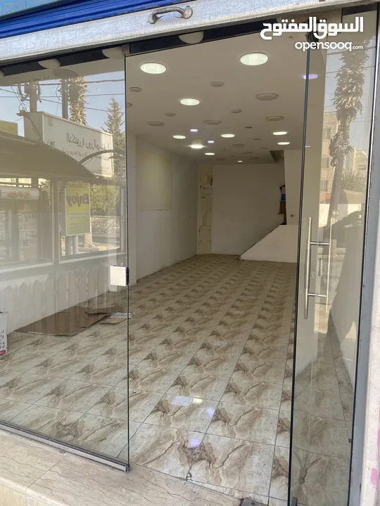 مخازن تجارية طابقين-عدد2 مميزة-شارعين-للإيجار-دوار القبة
