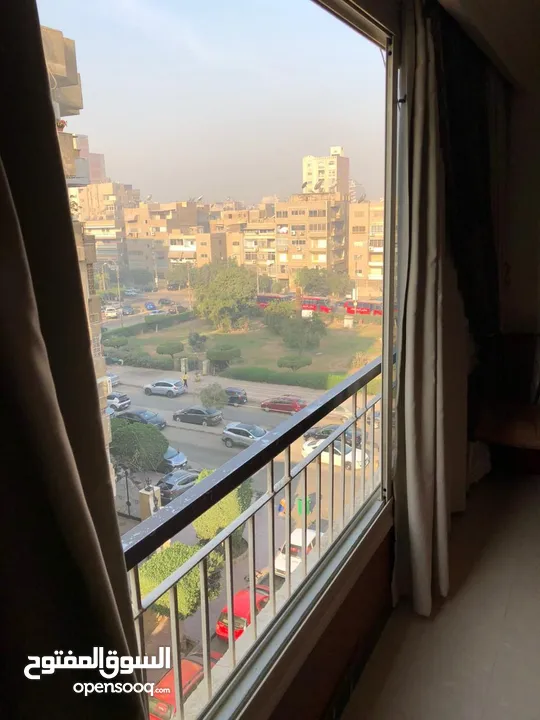 شقة  راقية لقطة للبيع بشارع الحجاز مصر الجديدة