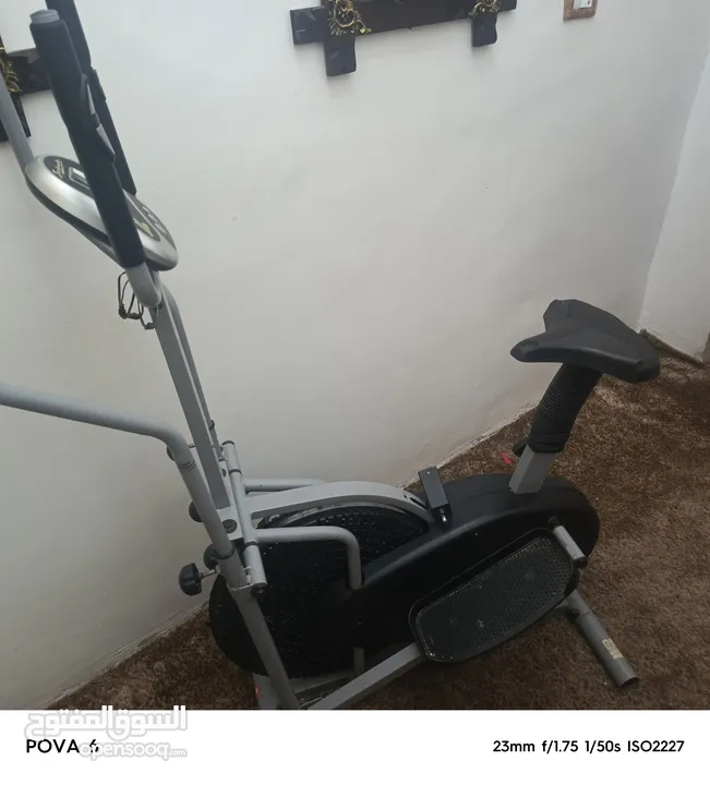 جهاز رياضي الدراجه الهوائيه الغزال يدين ثابته ومتحركه مع شاشه