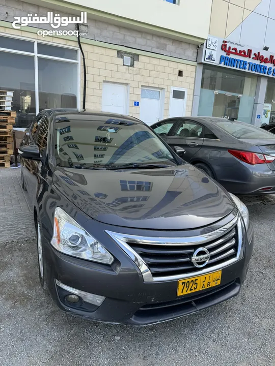 nissan altima sl in immaculate condition with new tyres & battery recently mulkiya renew
