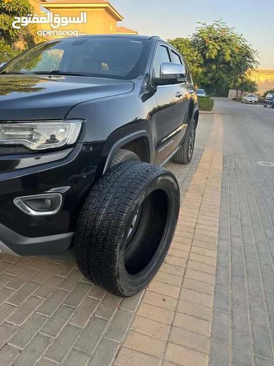 فرد كاوتش Jeep Grand Cherokee للبيع – حالة ممتازة