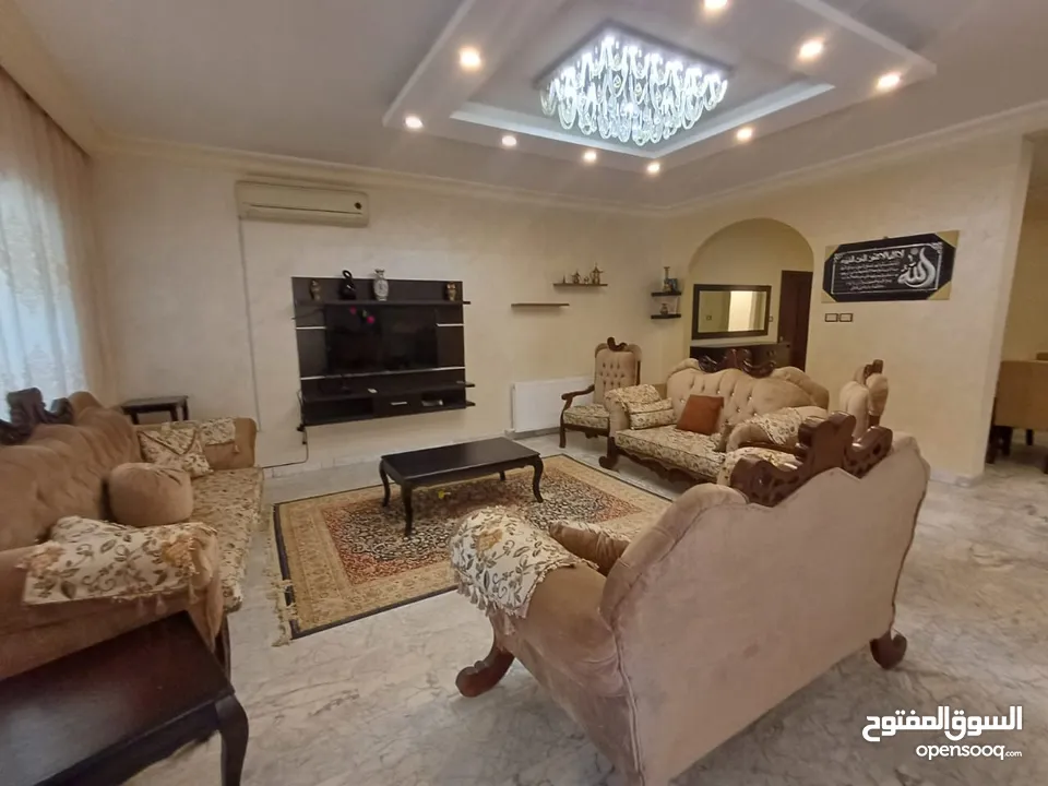 شقة مفروشة في - دير غبار - مساحة 250 متر بحديقة و ترس و كراج خاص (ID#: 6767)