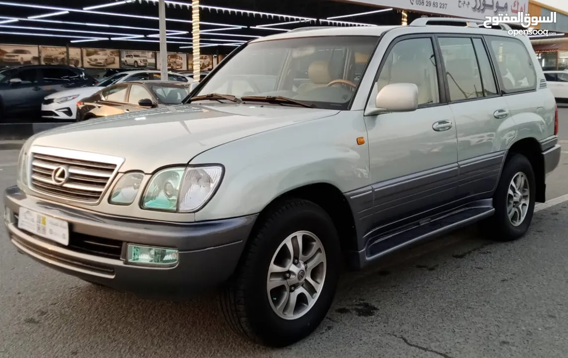 Lexus LX470 V8 4.7L Full Option Model 2005