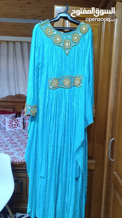 ملابس نسائيه