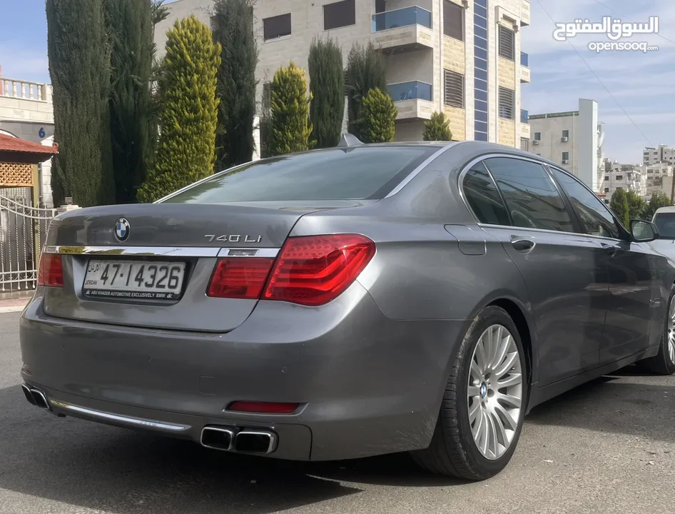 Bmw 740Li 2011 بحالة الوكالة