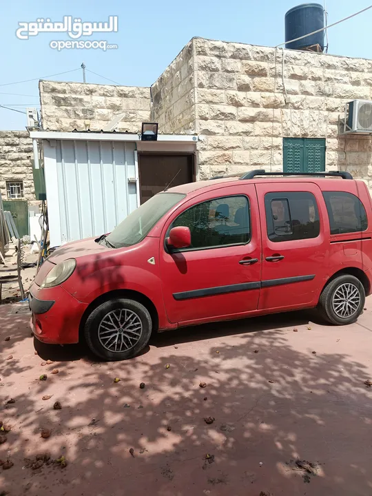 رينو كانكو 2014