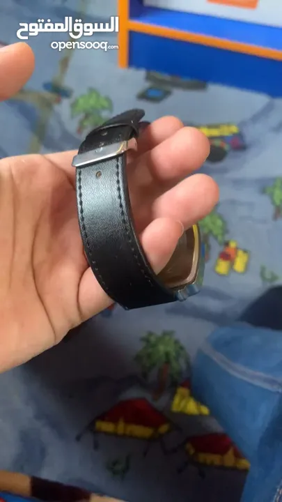 ساعه police مرتبه ونظيفه استعمال اكمن مره فقط