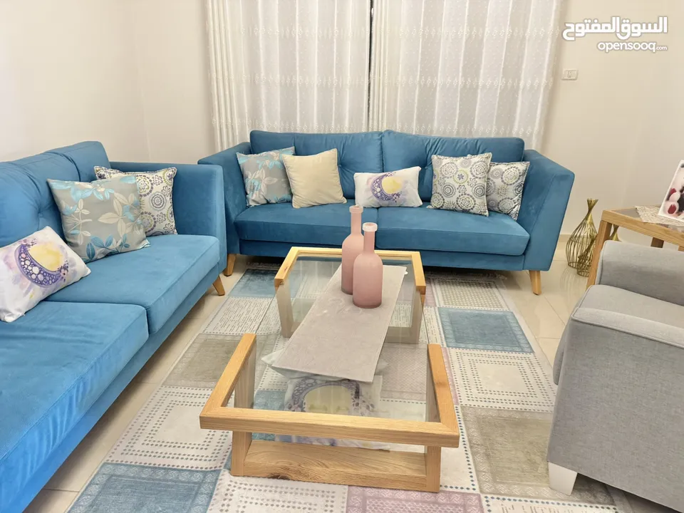 شقة للبيع بسبب السفر