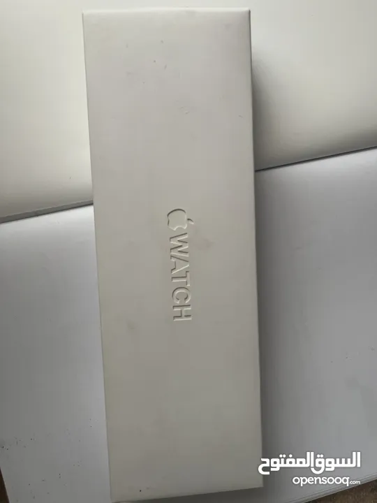 ساعة ابل شبيه الاصليه بتضوي لوجو ابل بالنسبة للسعر بنفع دفع نقود او نبادل اشياء (غير ساعة)