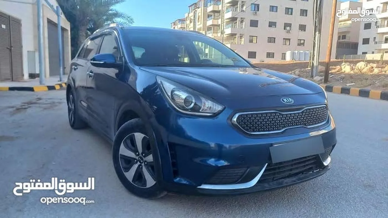 كيا نيرو لون كحلي فحص 2 جيد بسعر مغري قابل للبدل