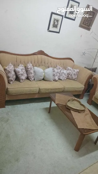 موجود غرفة ضيوف كامله للبيع