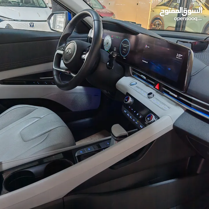 2022 HYNDAI ELANTRA HYBRID LIMITED وارد امريكي