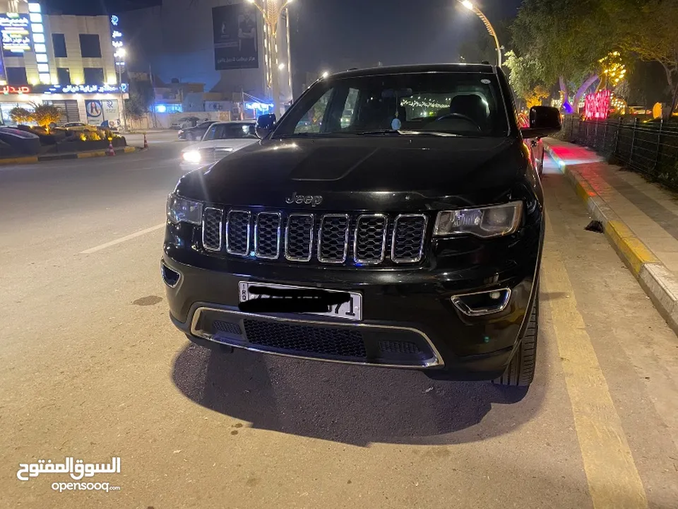 2018 Jeep لاريدو